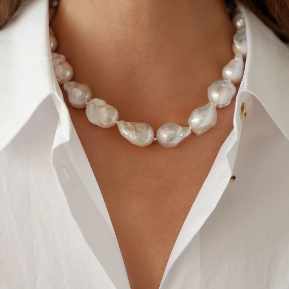 DONNI - The June White Pearl Choker - firm price